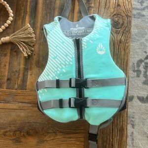 Child life jacket 33 to 55 pounds